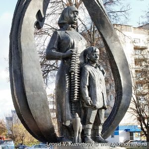 Памятники в Костроме